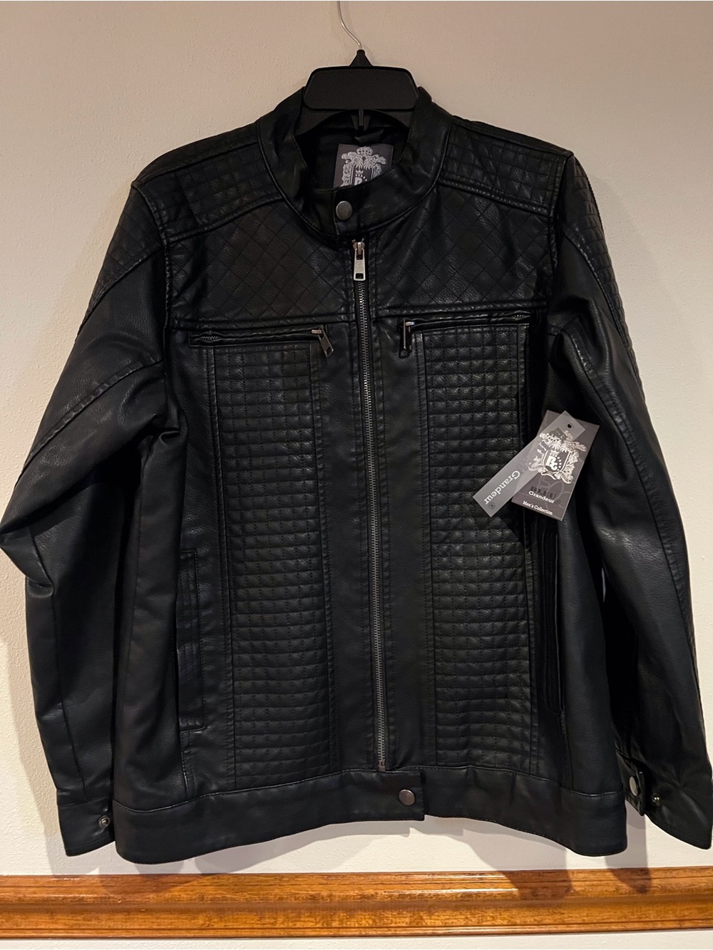 Men's Quilted Faux Leather Jacket - Black Performance Style